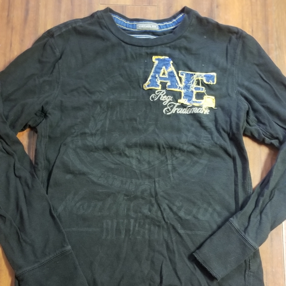 American eagle long sleeve shirt size med